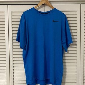 Nike Men's Blue Short Sleeve Tee